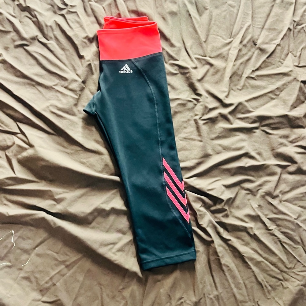 Adidas capri leggings